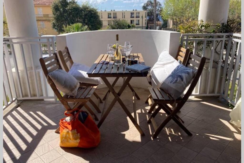 Magnifique Studio A 50M De La Plage De Cavaliere - Studio Tamarindo Le Lavandou Buitenkant foto